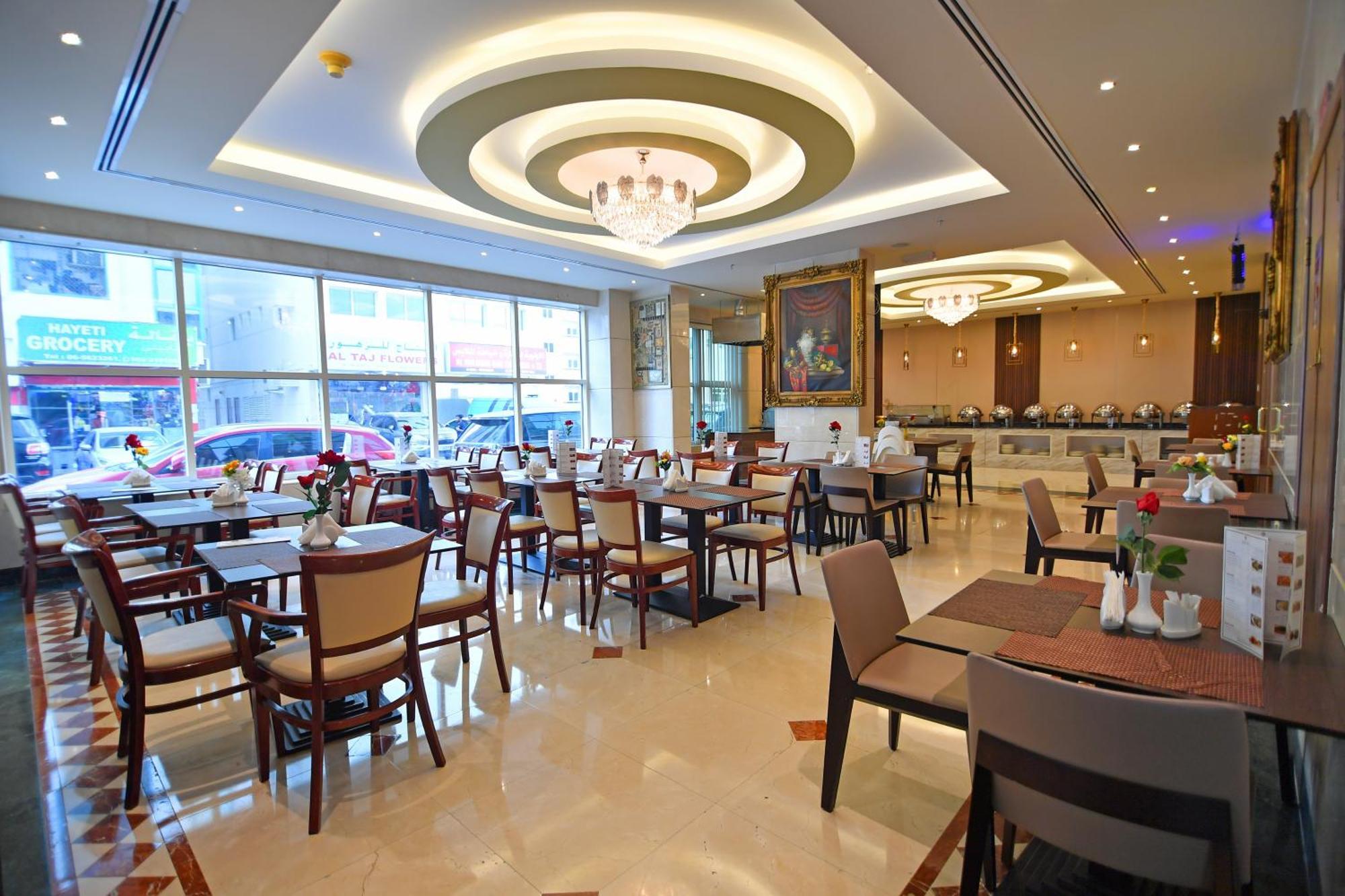 Nejoum Al Emarat Hotel Sharjah Exterior foto